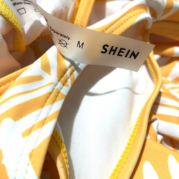 Shein Knot Front Cut Out One Piece Swimsuit M - Picture 6 of 6